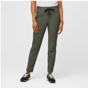 BNWT figs pro scrub trouser